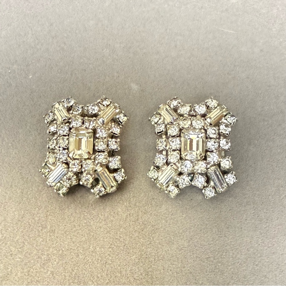 Vintage Rhinestone Clip On Earrings Attributed To Weiss Unsigned